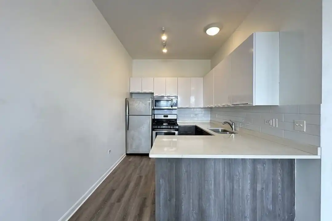 2700 W North Ave unit 207 - Vue 2