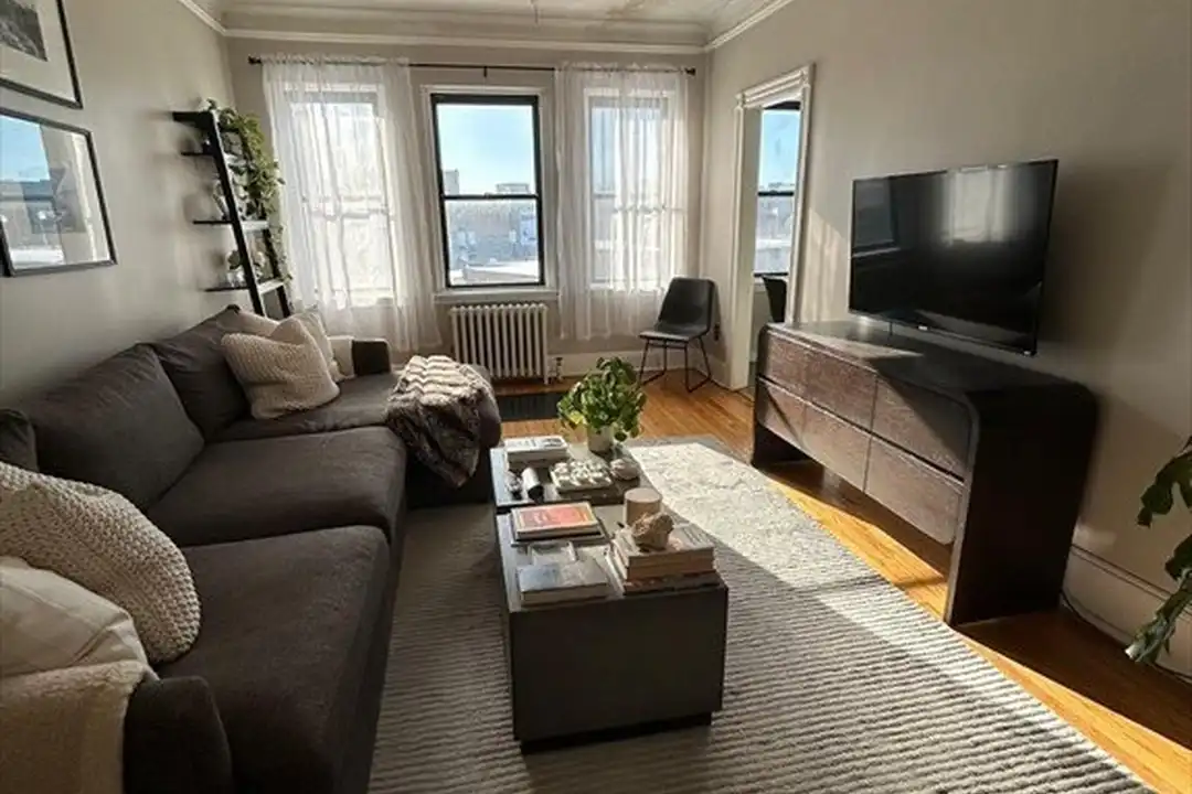 Apartment in Boston - View 2
