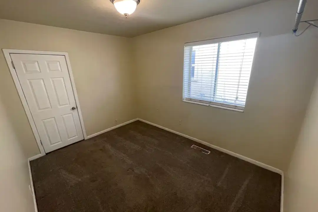 862 Blair St - View 3