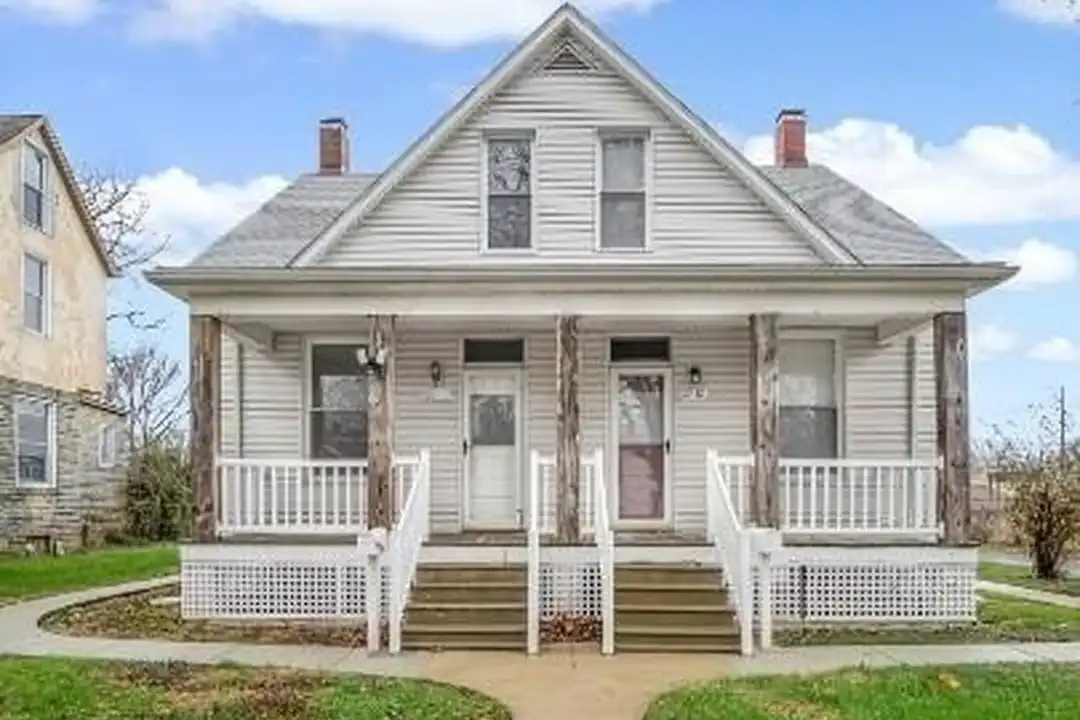 2928 Mary Irene St – photo 1