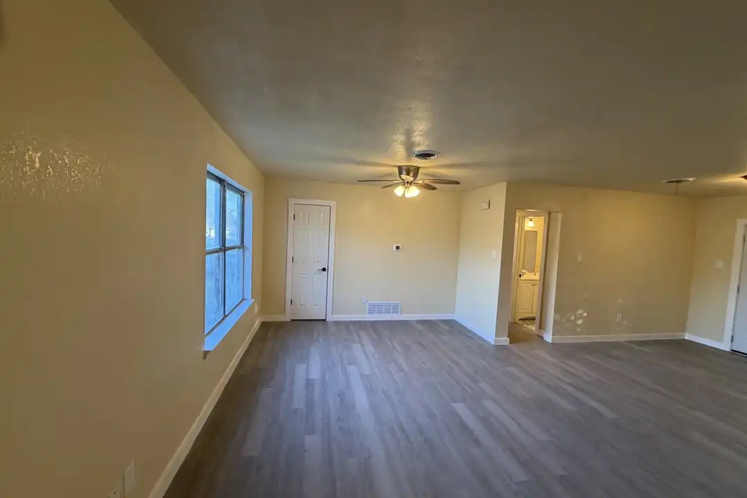 House in Copperas Cove - View 3