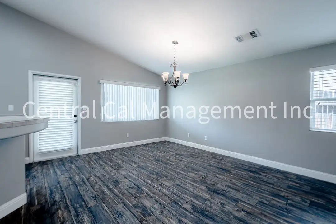 9912 Grand View Summit Dr - View 3
