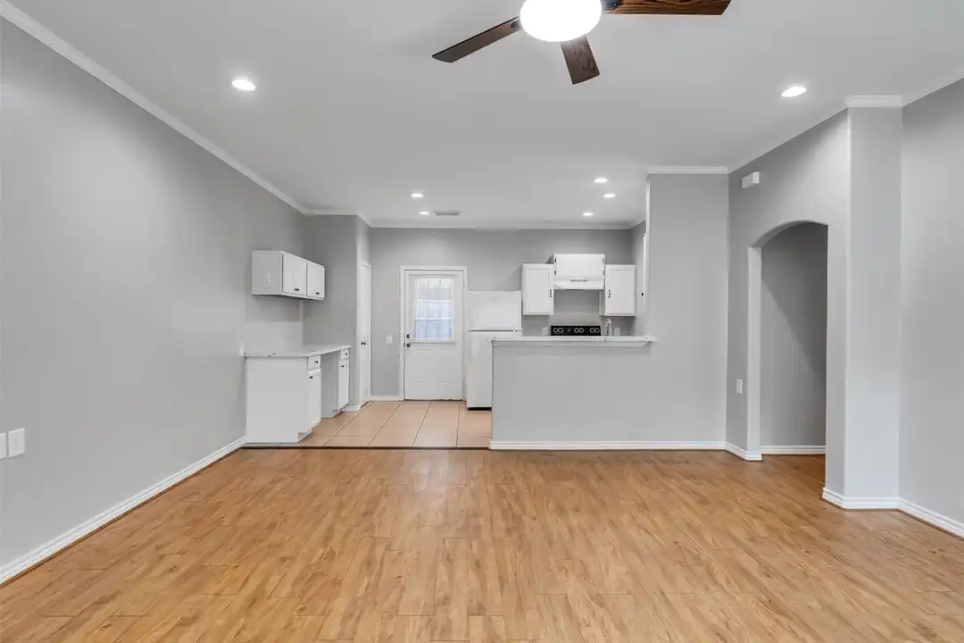 104 Longstreet Rd unit 2 - View 5