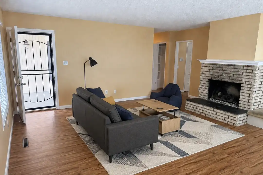 5847 Mildred St unit 5849 – photo 1