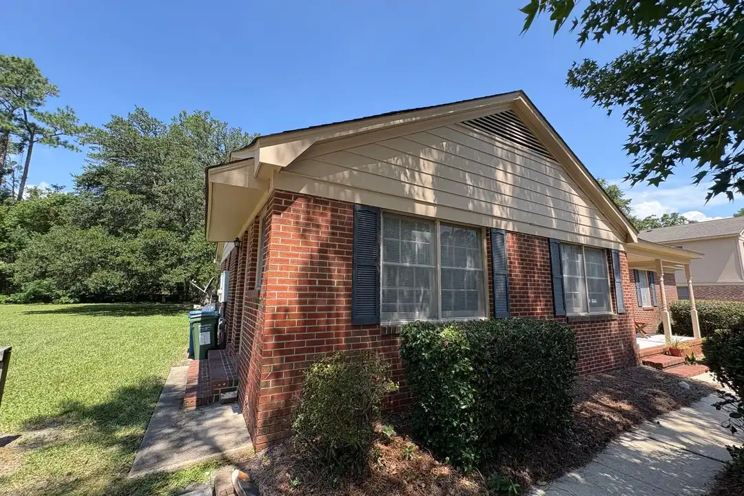 728 Montclair Dr – photo 1