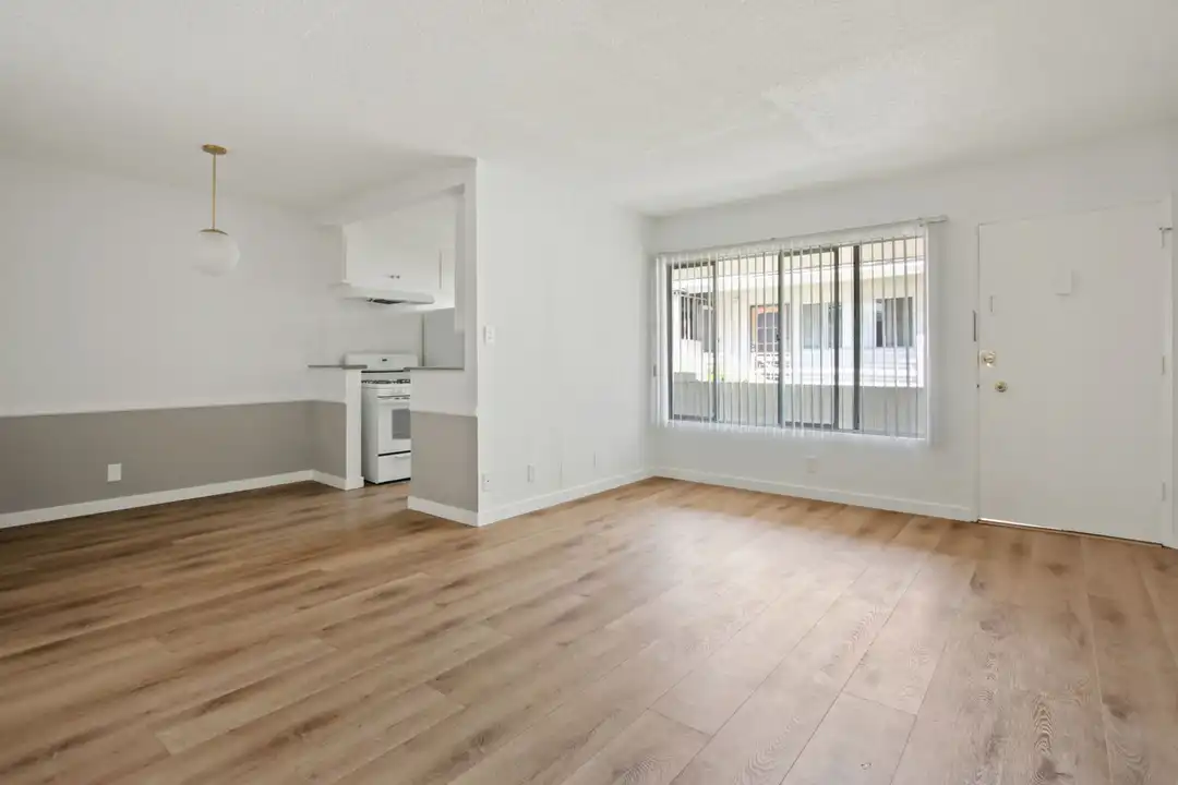 11615 Darlington Ave unit 09 - View 3