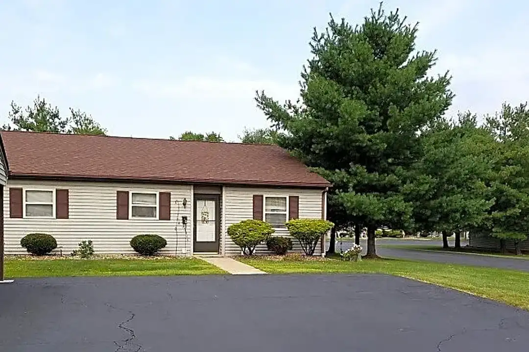 Newton Village Commons – photo 1 of 8
