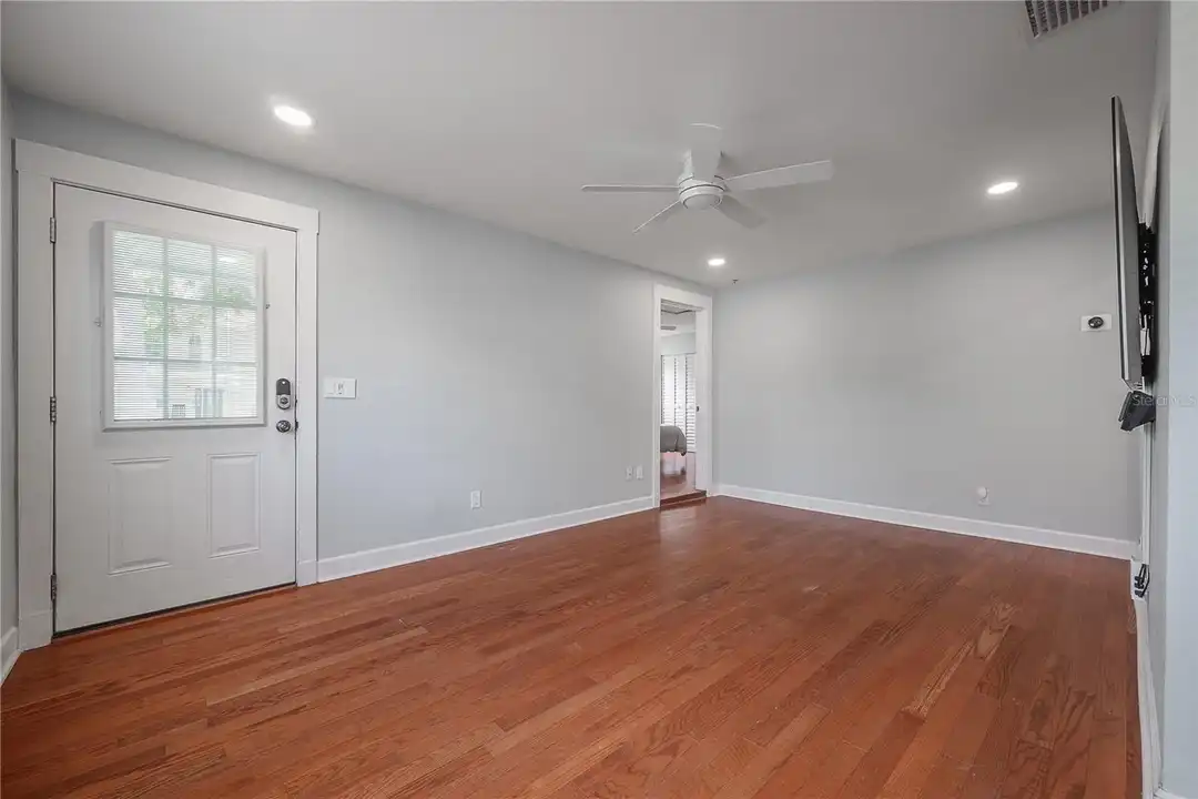 2714 W Fig St – pohled 5