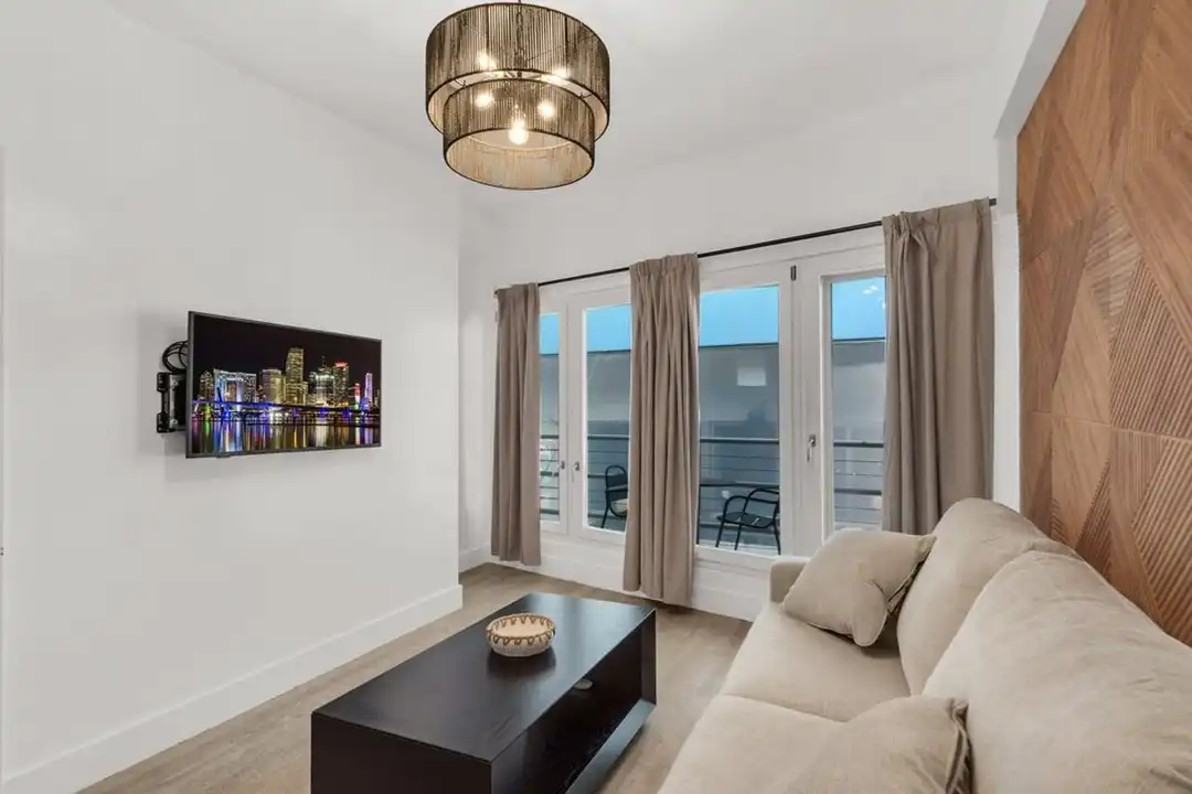 209 11th St unit 1540451P - View 2