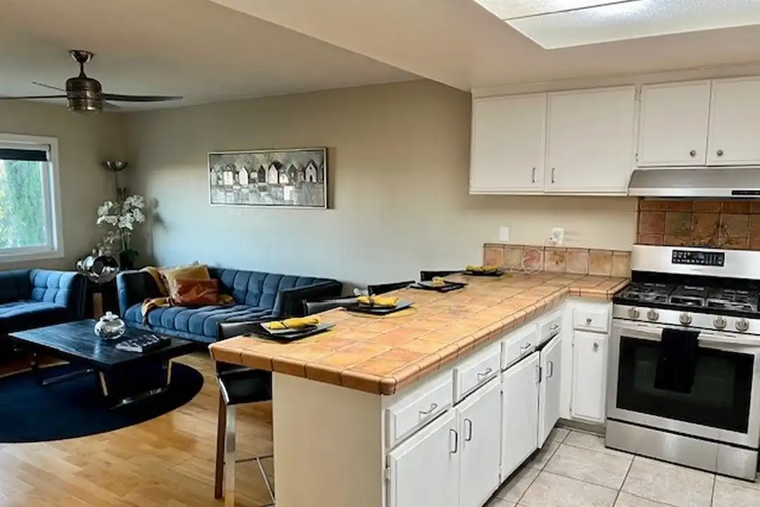 15654 Hillview Ln unit 18 - View 5