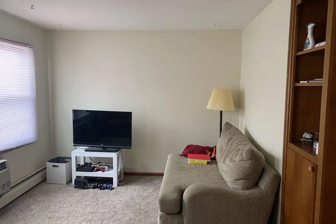 526 11th Ave SE unit 304 – pohled 4