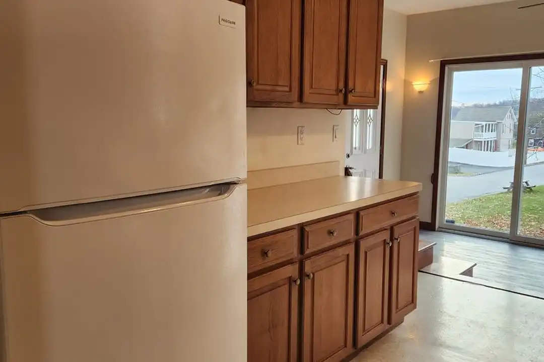 120 Cooper St - View 4