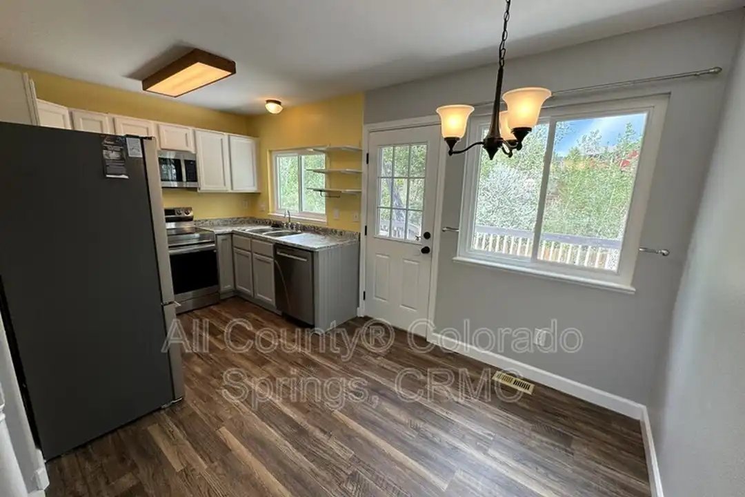 608 Stubble Field Dr - View 5