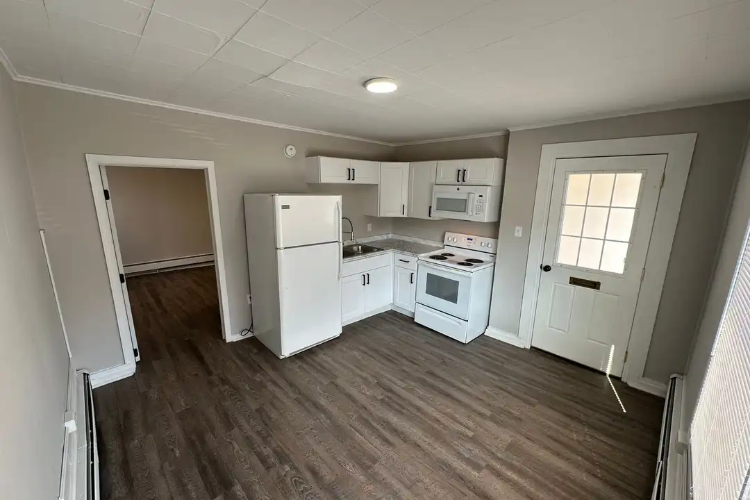 26 W 11th St unit Suite 1 – photo 1 of 8
