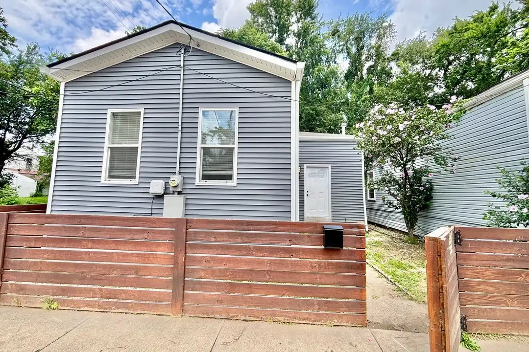 513 S 24th St – photo 1