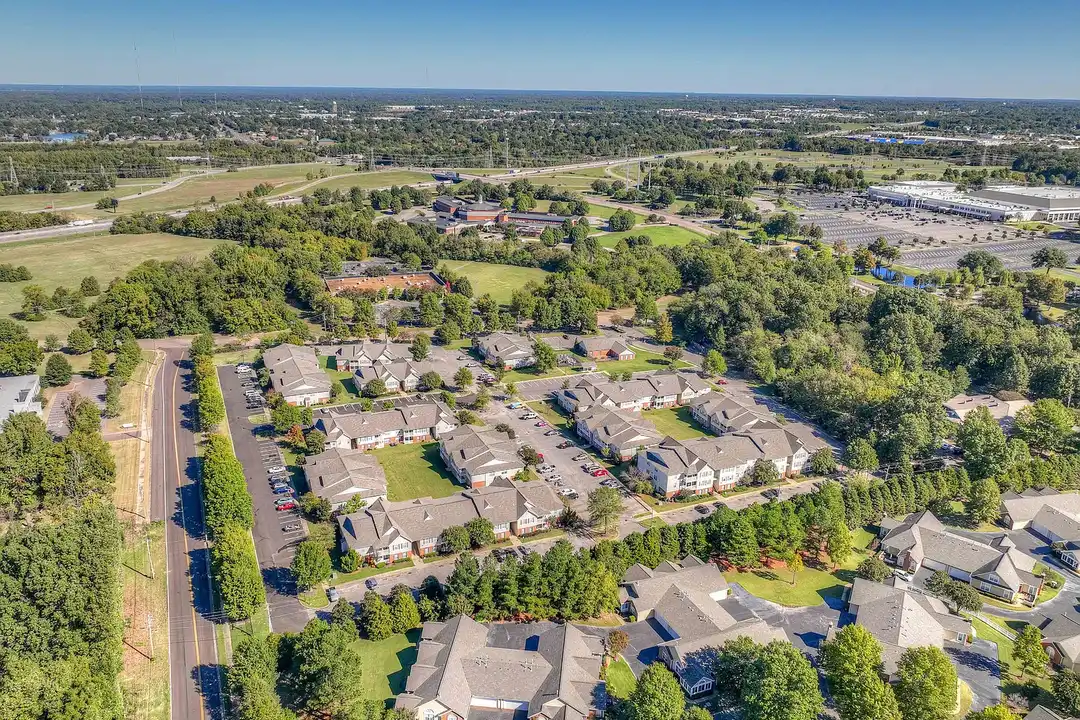 Atlas at Goodlett Farms - 7435 Goodlett Farms Pkwy - Cordova, TN | Rent.