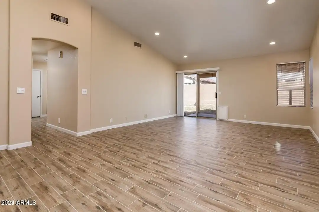8564 W Ocotillo Rd - View 6
