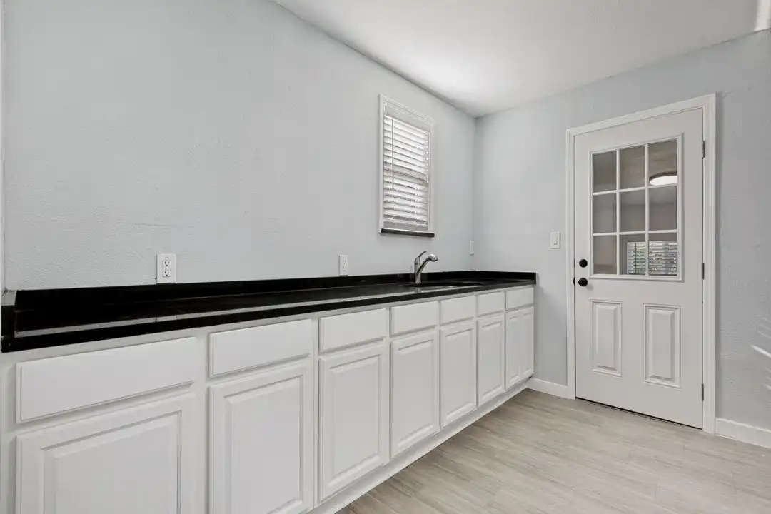 House in San Antonio - View 2