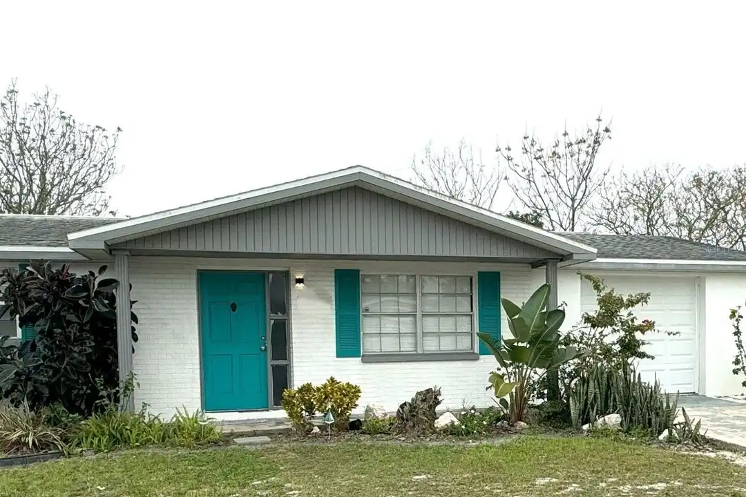 7410 Castanea Dr – photo 1 of 18