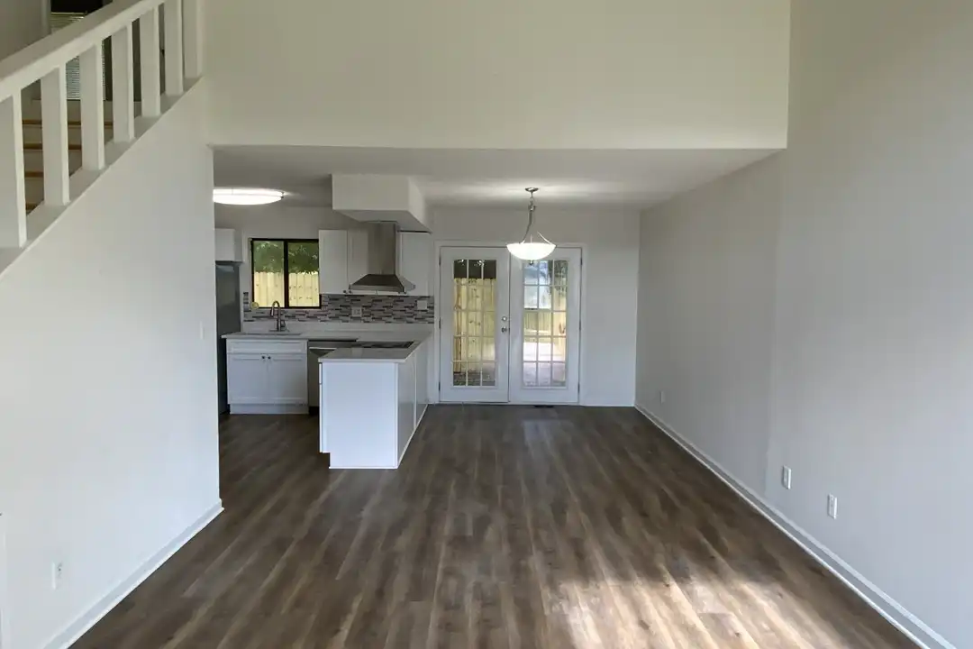 3977 Darryl Ln - View 3