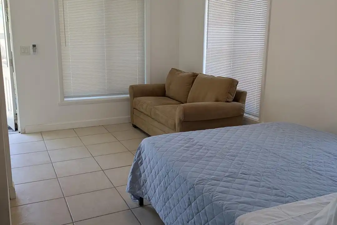 3312 SE 4th St #3 - View 5