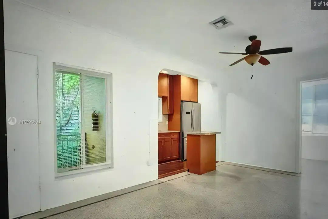 9065 Harding Ave unit D - 2 - View 4