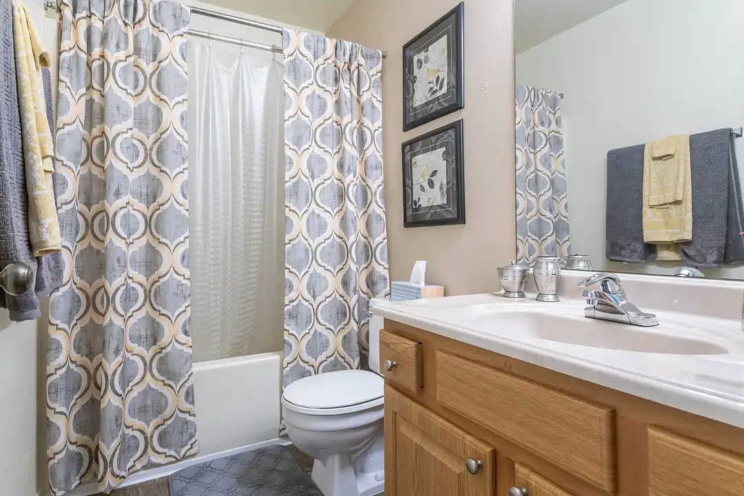 Fisherman's Landing Apartments - More
