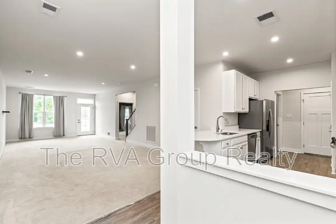 9065 Spring Green Loop - View 5