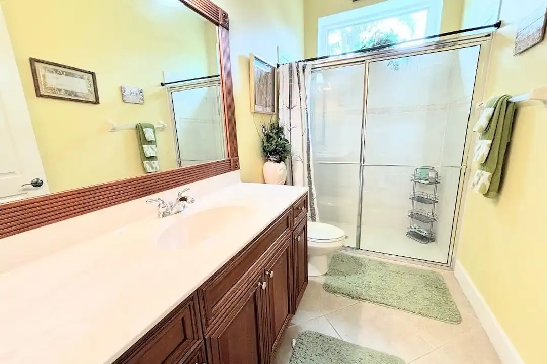 885 SW Grand Reserves Blvd - More