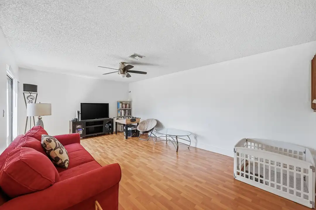 2498 NW 99th Ave - View 4