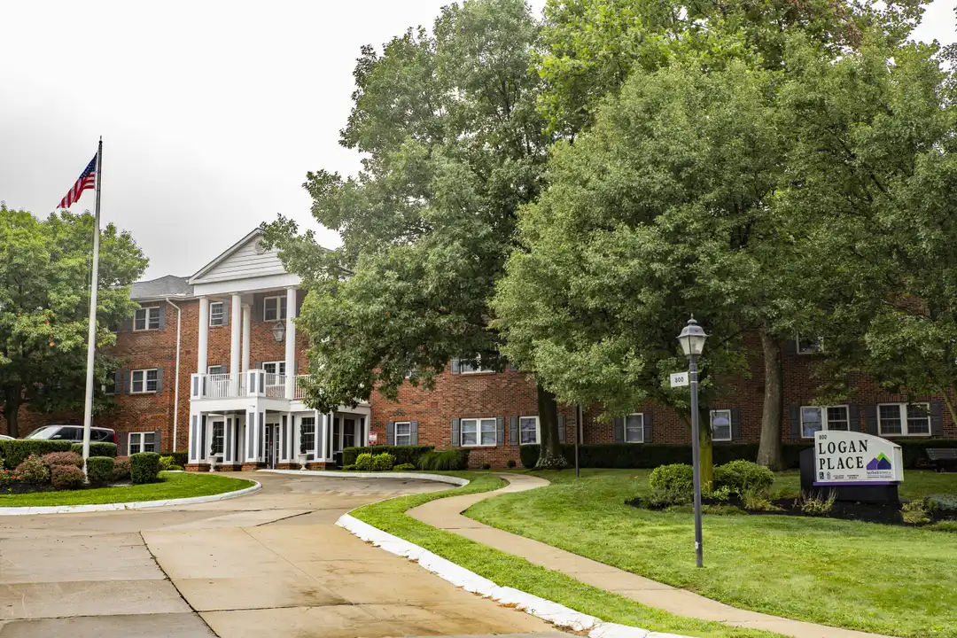 800 Logan Rd