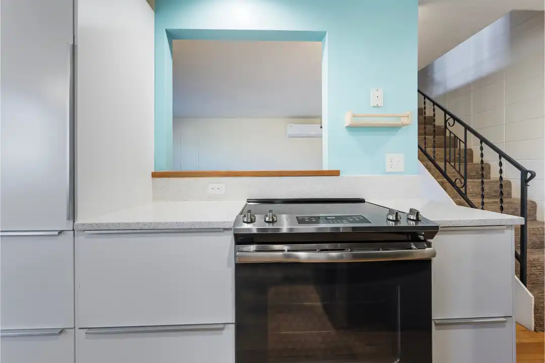 926 S Curtis Rd - View 6