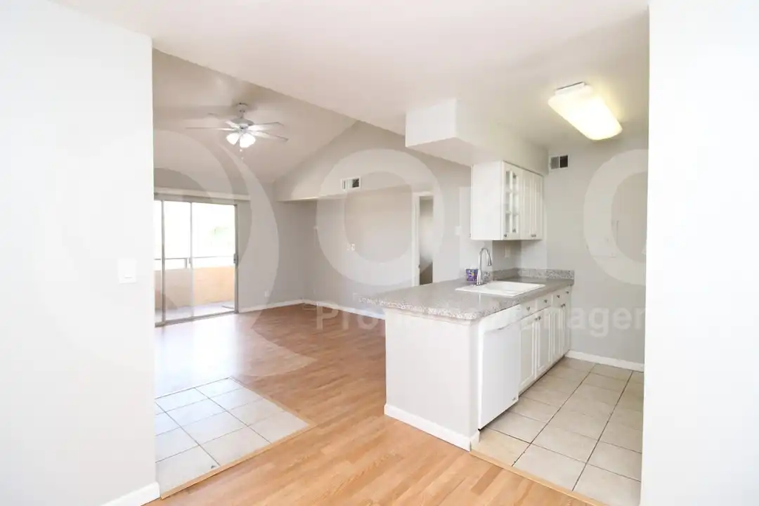 8055 E Thomas Rd unit B304 - Scottsdale, AZ | Rent.