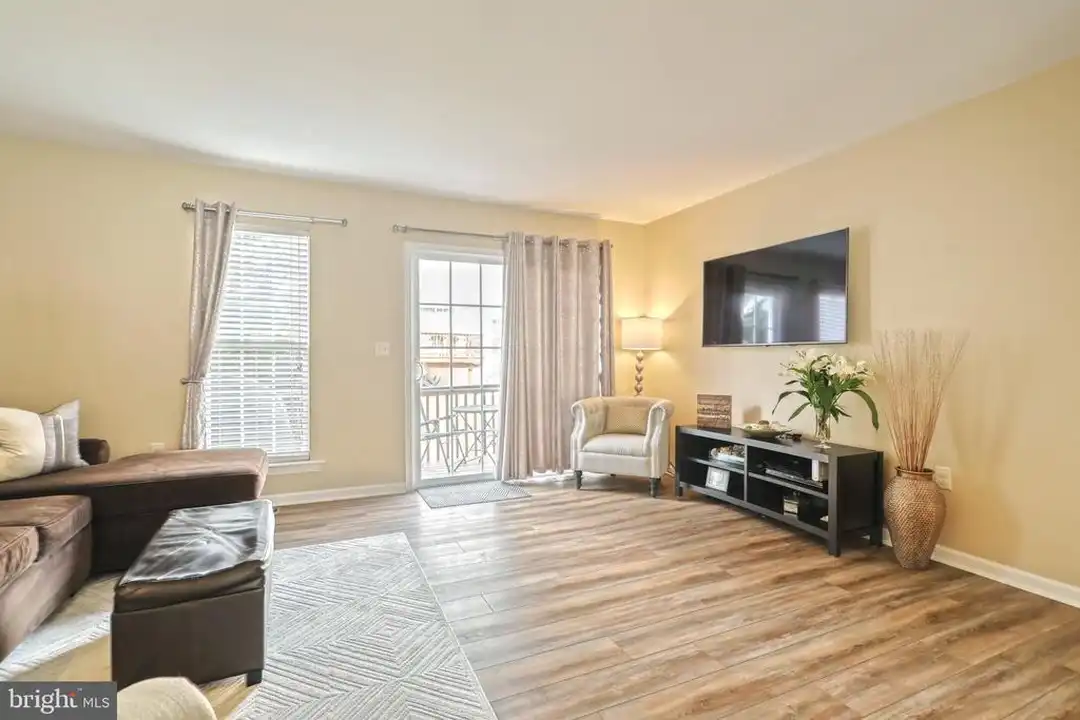 2723 Foxshire Dr unit 2723 – photo 1