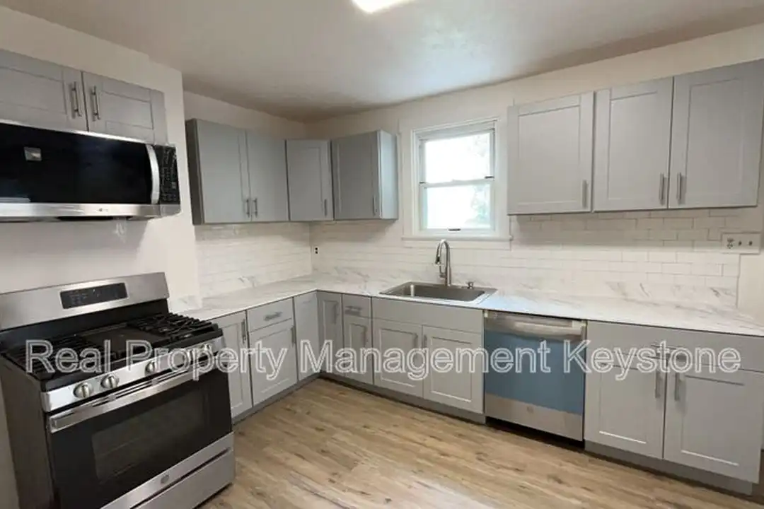 625 Blanton St – photo 1