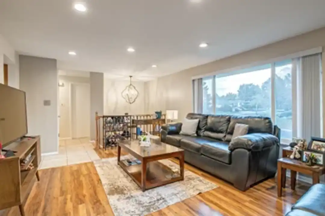 7500 Teller St unit 4 - More