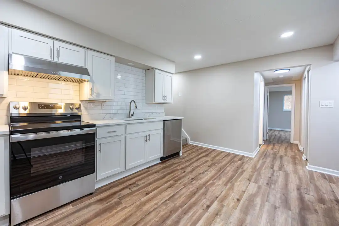 106 Blythe Rd - View 5