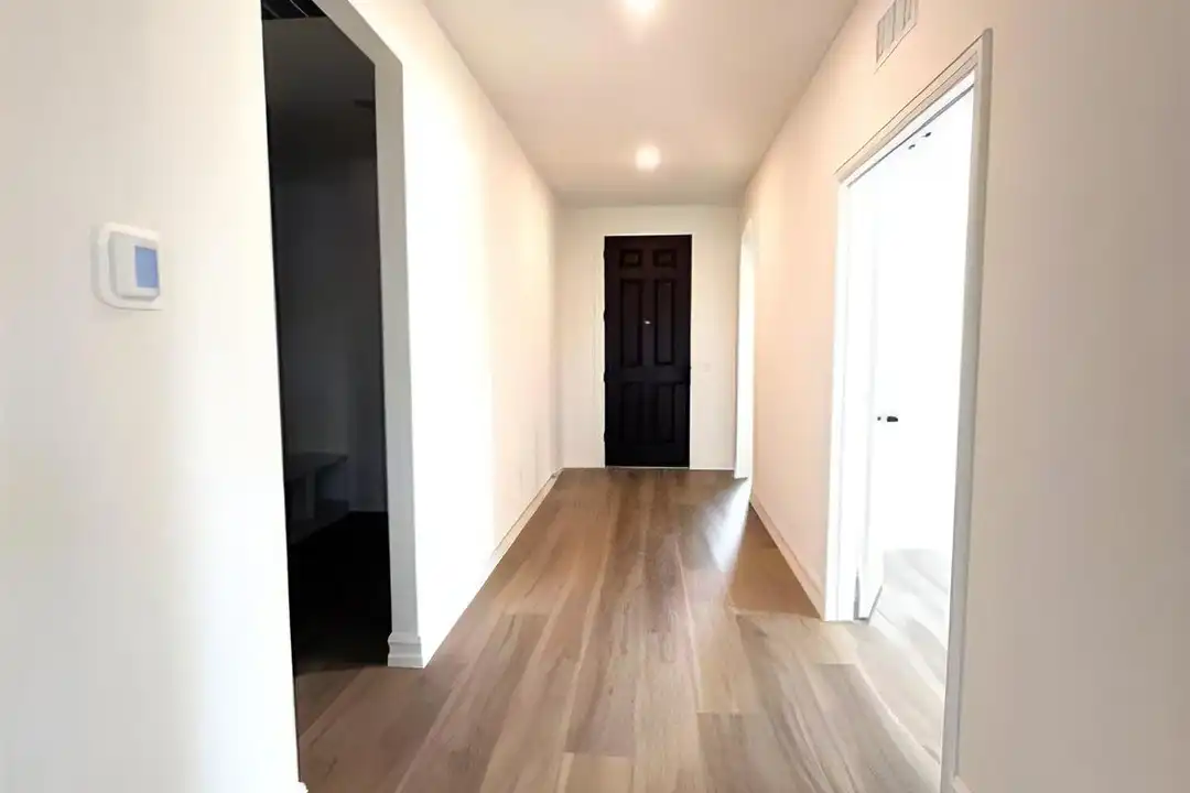 4349 Noble Ln - View 4