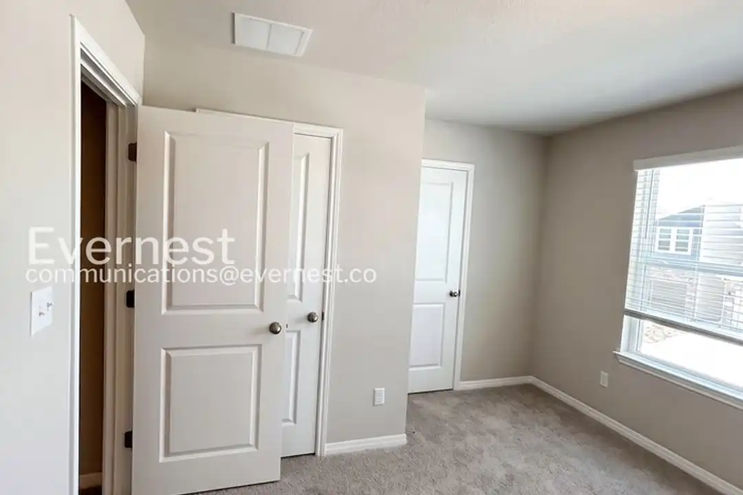 1850 Settlers Glen Dr unit 1603 - More