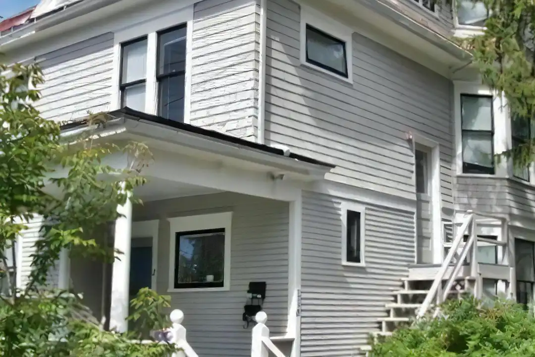 210 Williams St unit 3 – photo 1