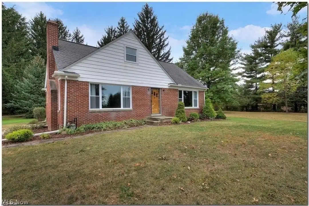 7812 Snowville Rd – photo 1 of 27