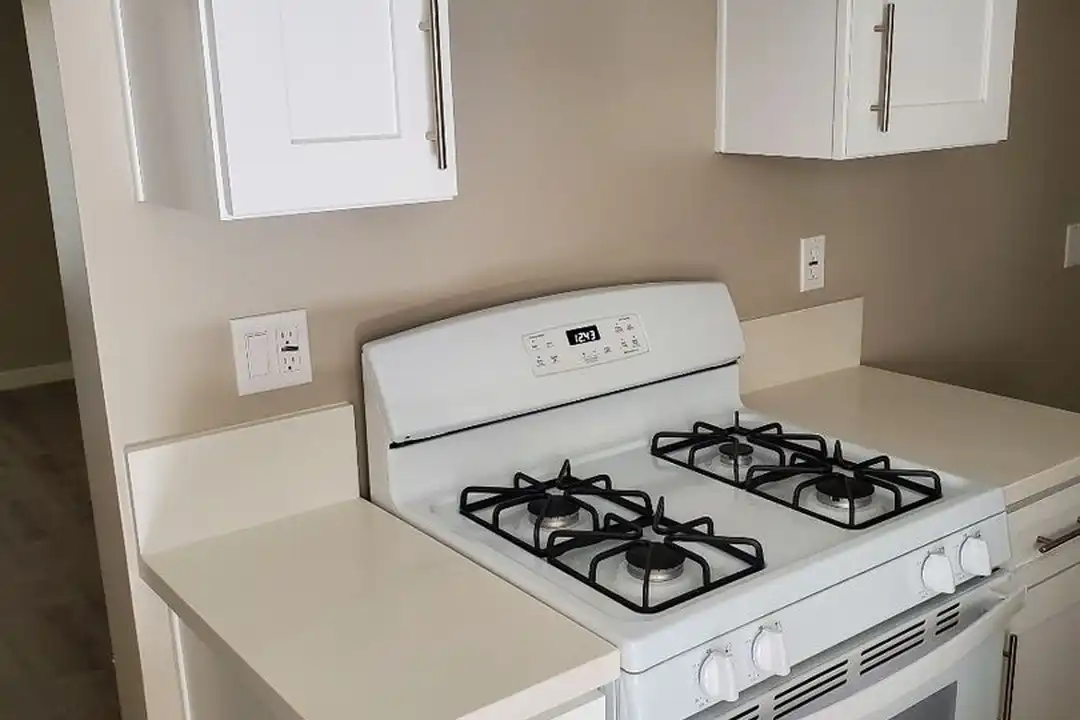 212 W Elk Ave - View 3