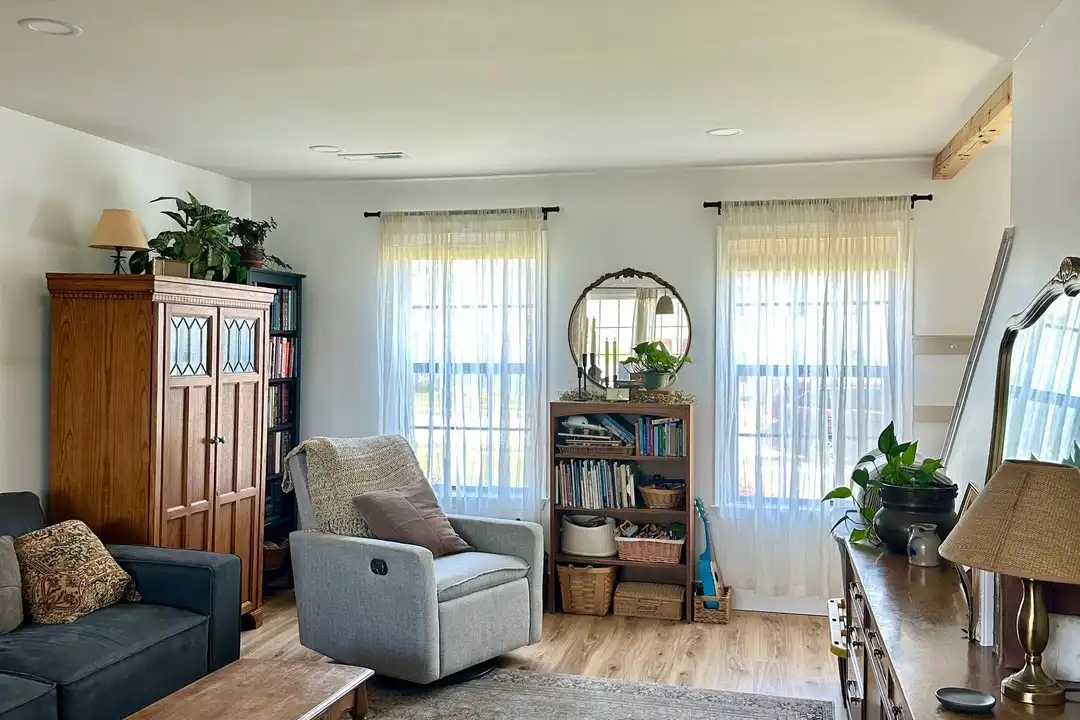 60 Carriage House Dr - View 6