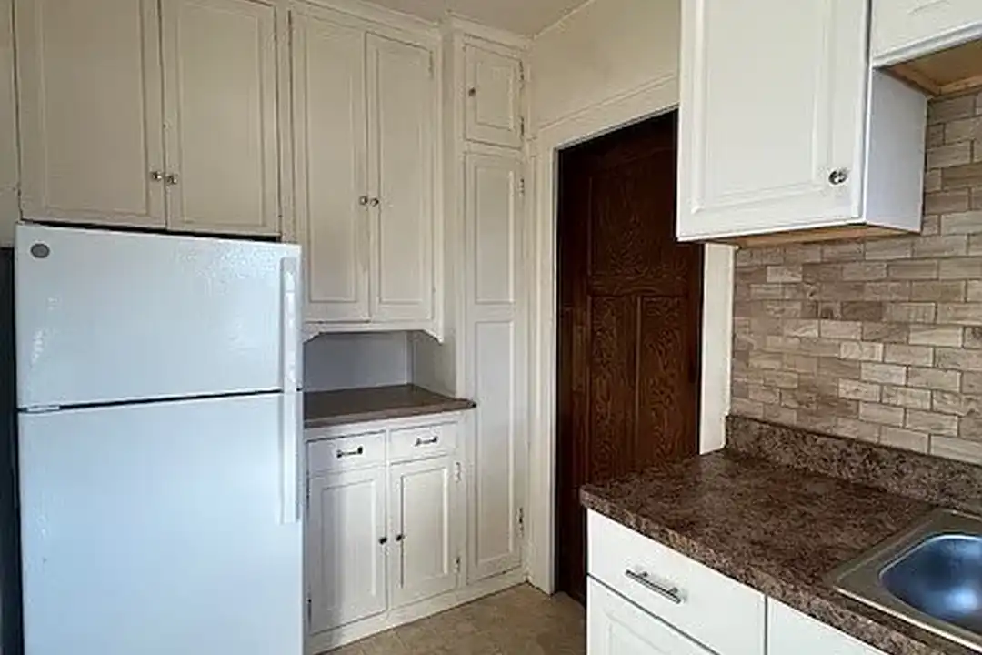 3951-55 N. Farwell Ave. - View 5