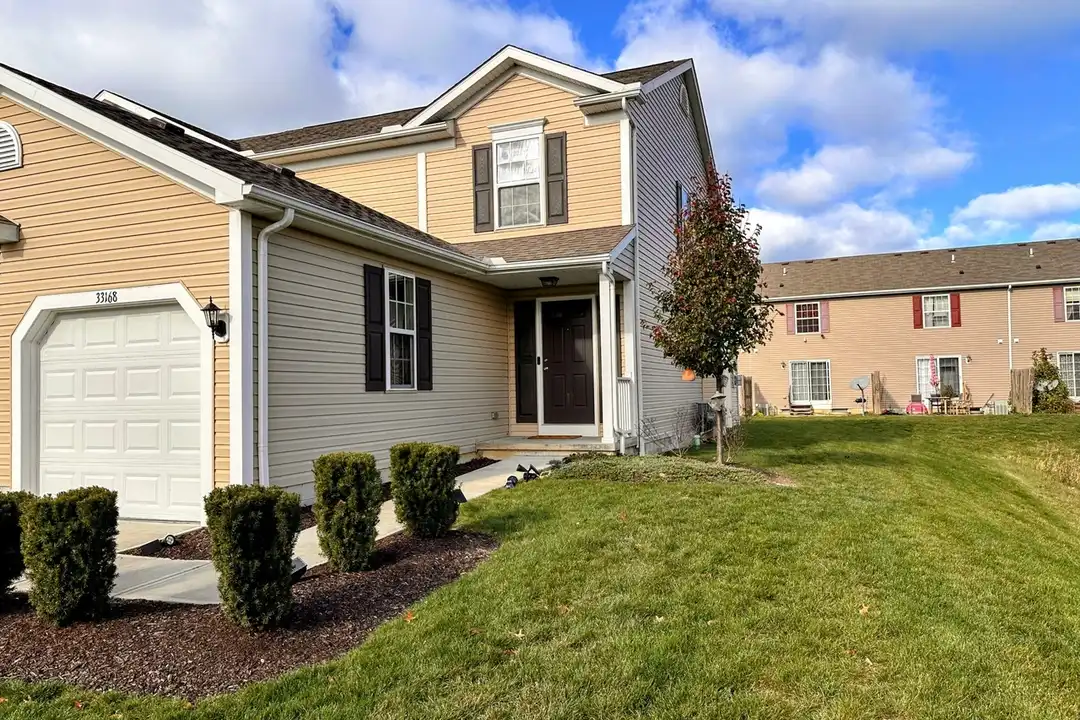 33168 Beverly Ln – photo 1 of 23