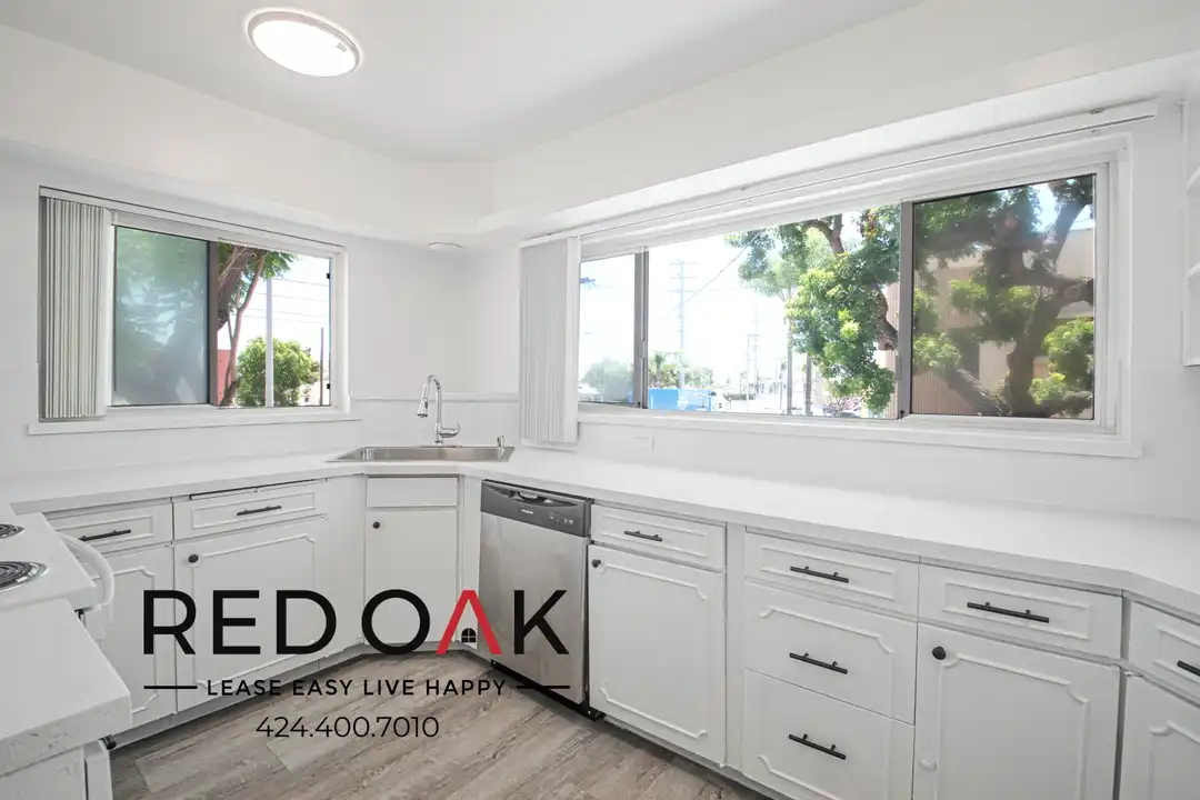 11447 Florence Ave - View 5