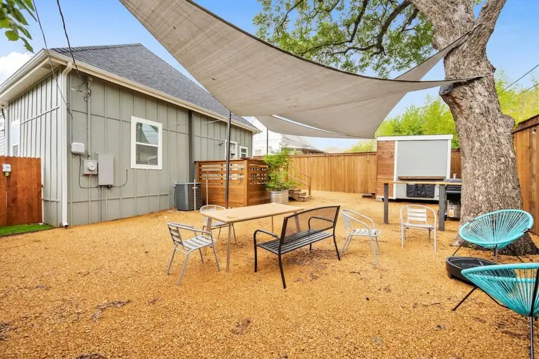 921 E Hattie St unit 1301587P - View 4