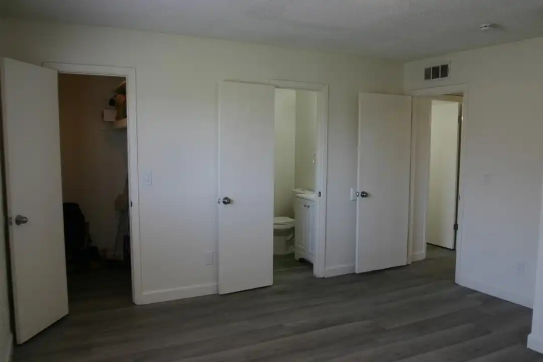 860 E Brown Rd #7 - View 4