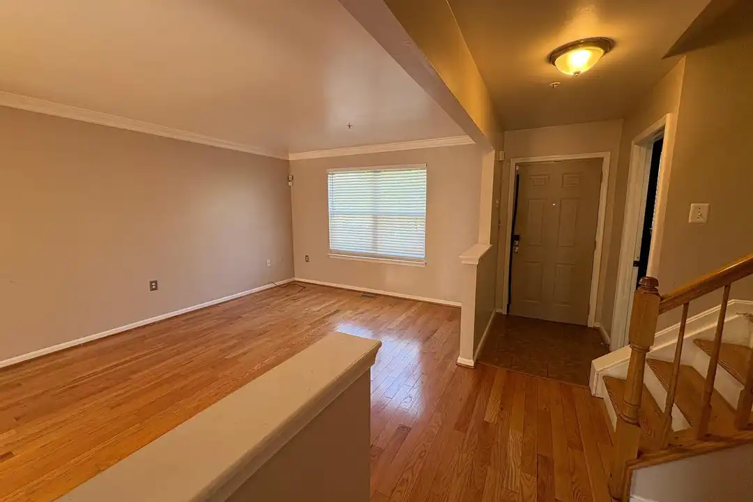 4005 Blakney Ln SE - View 5