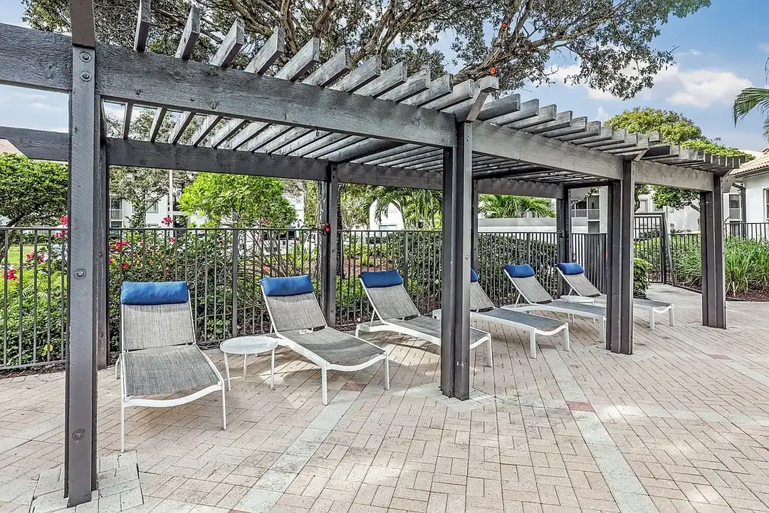The Cove at Boynton Beach Apartments – photo 1